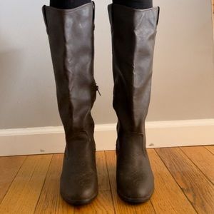 Target western style boots knee high brown size 9 half zipper
